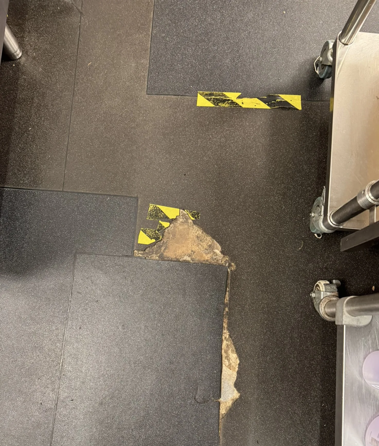 Commercial vinyl repair example